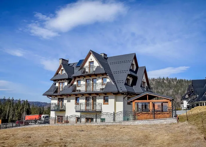 U Pawlikowskich * 波罗宁