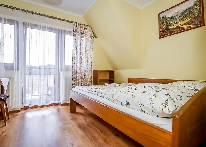 U Pawlikowskich * 波罗宁